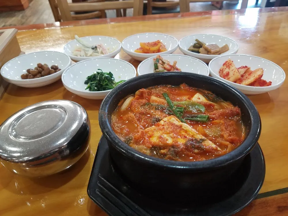 Kimchi Jjigae